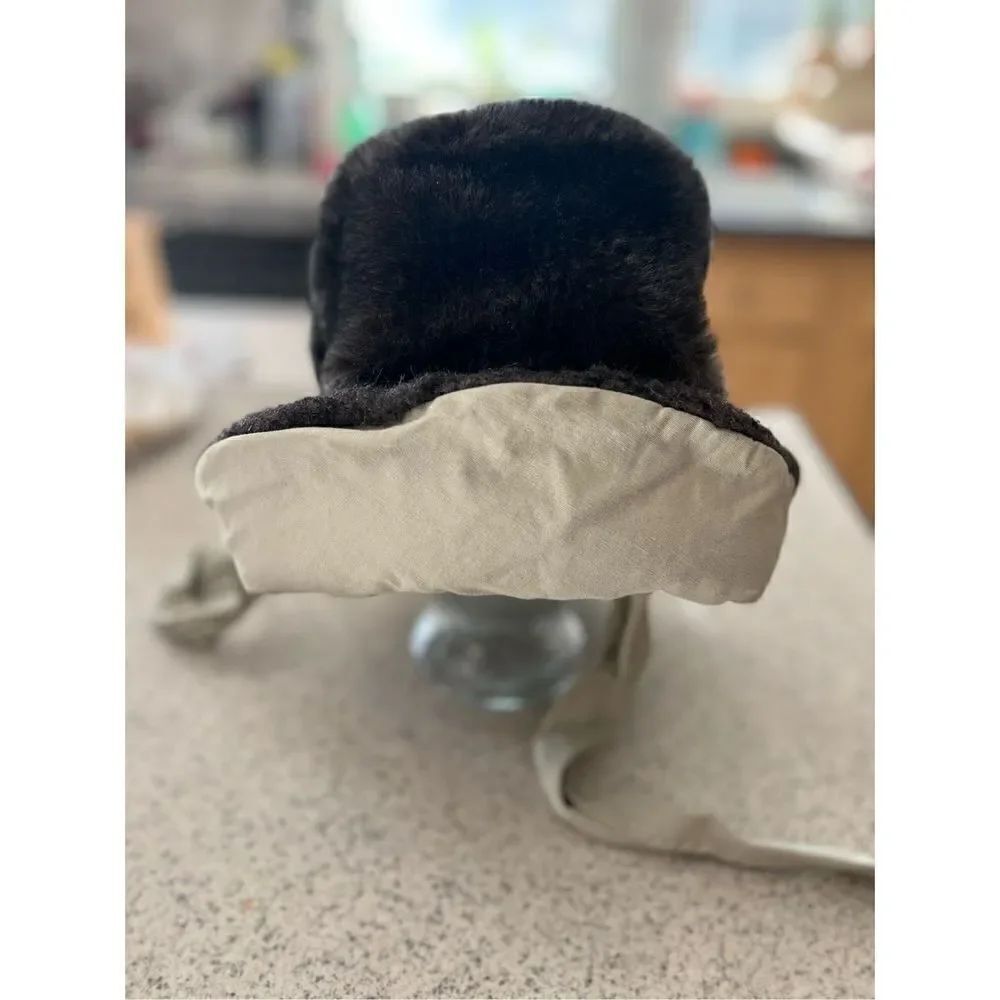 Lord & Taylor Reversible Bucket Hat - Picture 2 of 7